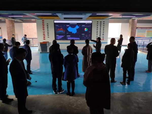 信息工程學(xué)院張旭東院長