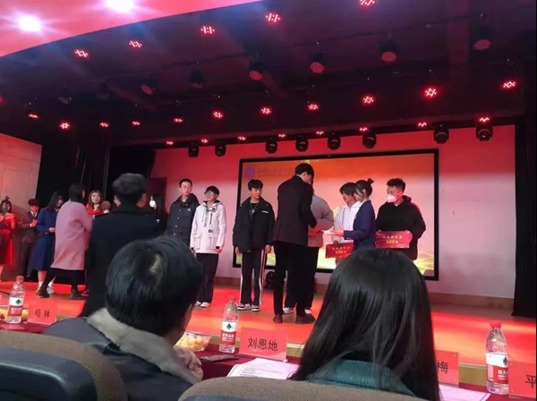 訊方武漢商貿(mào)職業(yè)學院合作簽約