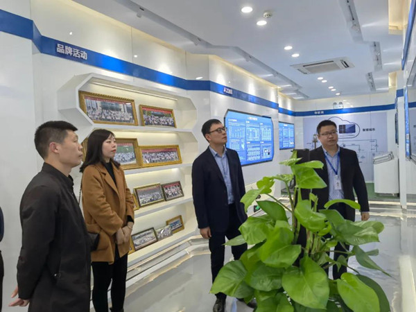 江西應(yīng)用技術(shù)職業(yè)學(xué)院信息工程學(xué)院院長馬俊祺蒞臨訊方