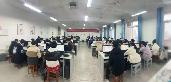 湖北汽車工業(yè)學(xué)院軟工專業(yè)JAVA項目實訓(xùn)